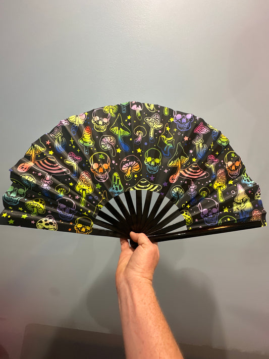Color Me Trippy (MushroomsandSkulls) (Fan)