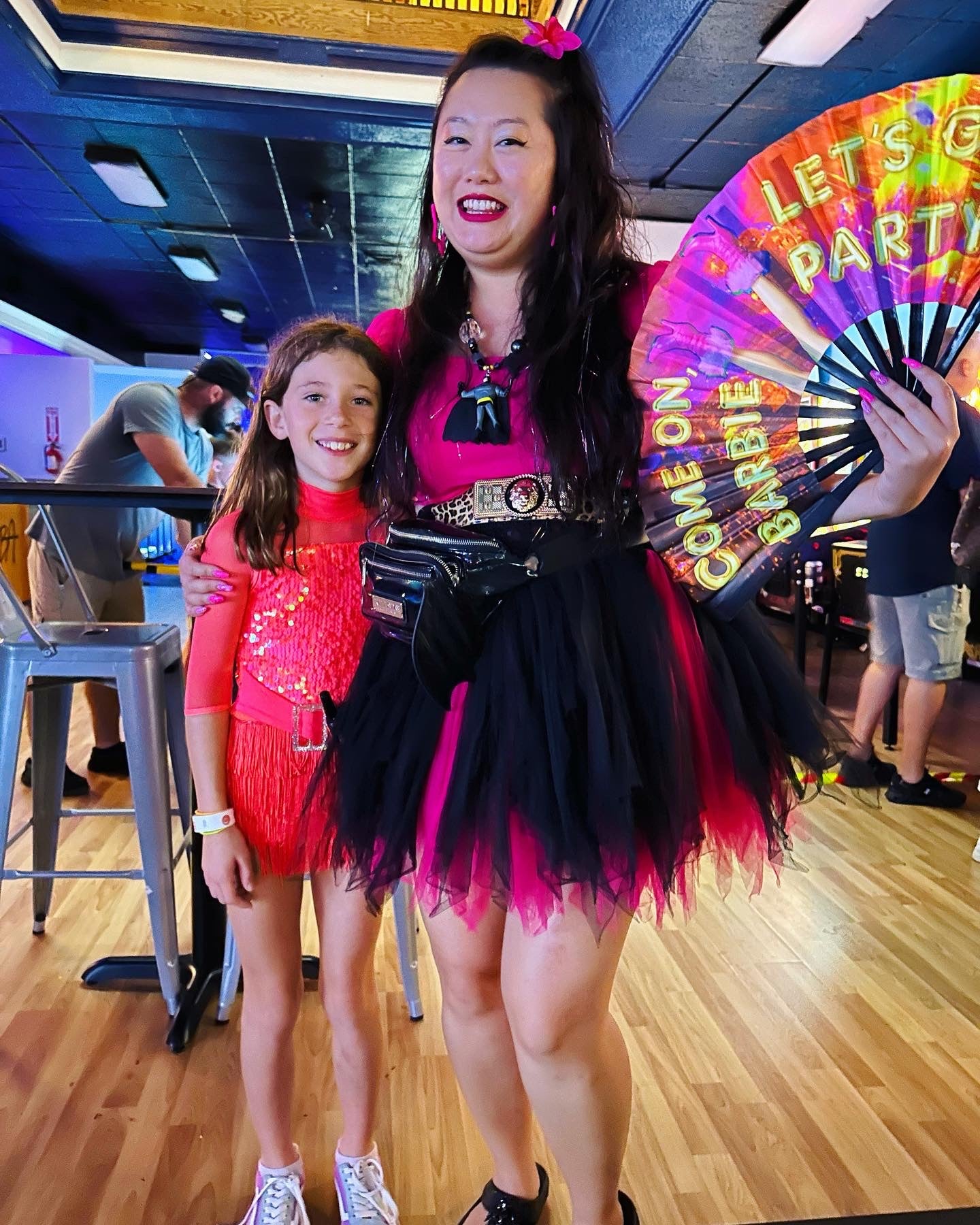 Come On, Let's Go Party (Large Fan)