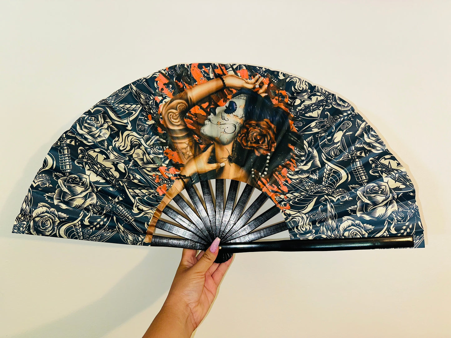 Tattoo Babe (Large Fan)