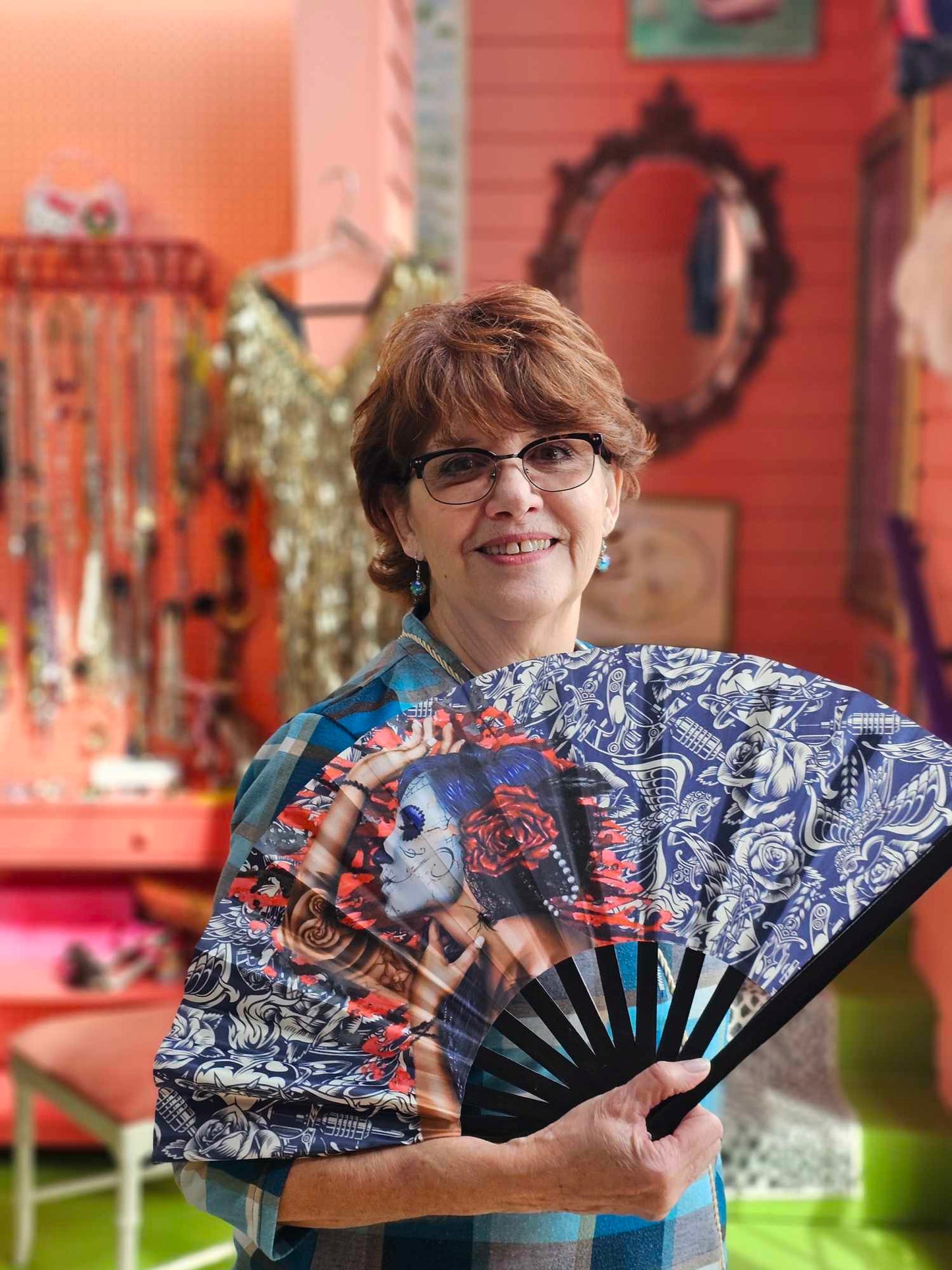Tattoo Babe (Large Fan)