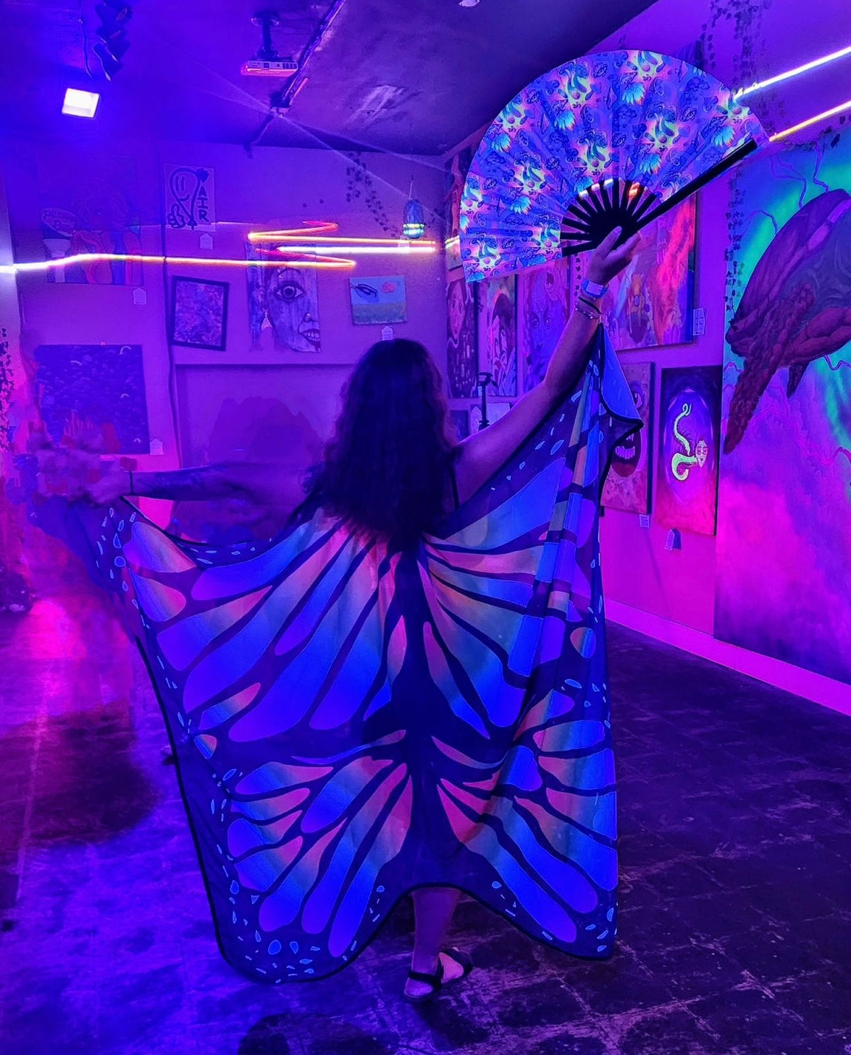 Color Me Trippy (Mushrooms) (Large Fan)